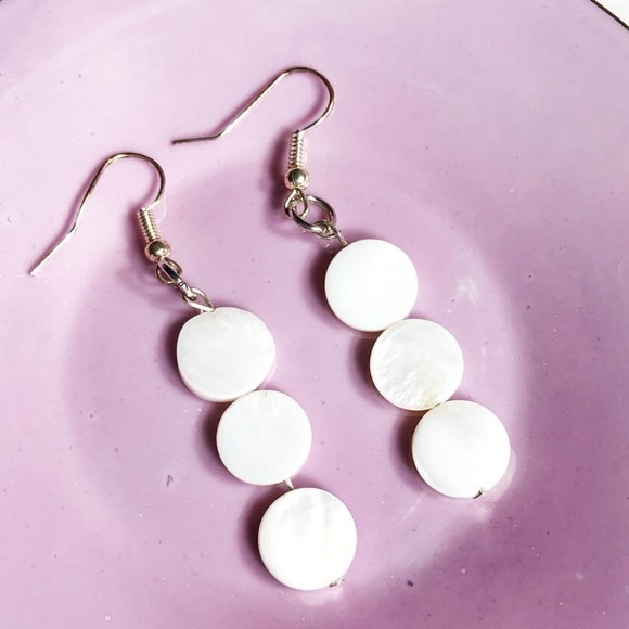 Alquimia Jewelry - MOTHER OF PEARL DROP BON BON EARRINGS